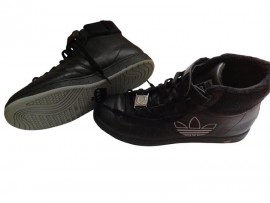 Uğurkan Erez'in "Adidas" Marka Ayakkabıları